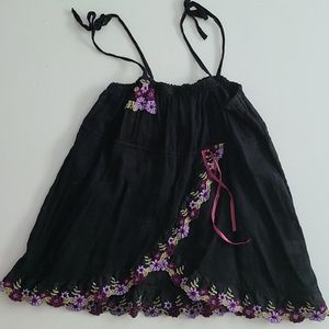 Linen embroidered top